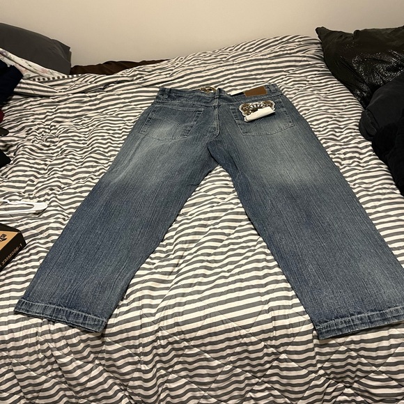 Jeans - Picture 2 of 6